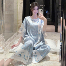批发馨依 夏季国风新中式冰丝大码<b class='q'>睡衣</b>女士宽松短袖九分裤外出家居服