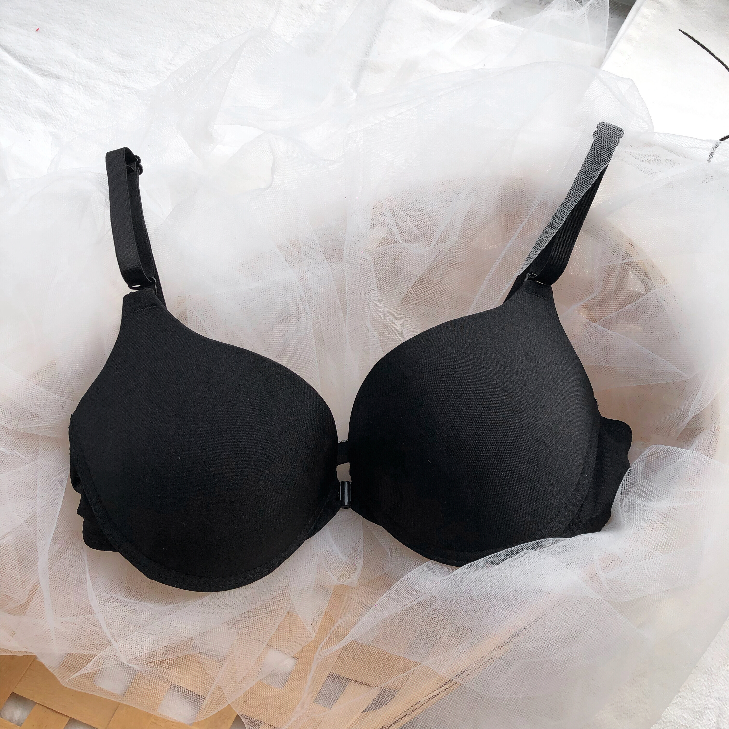 实拍实价 港味前扣内衣女薄款美背聚拢小胸加厚性感露背文胸罩