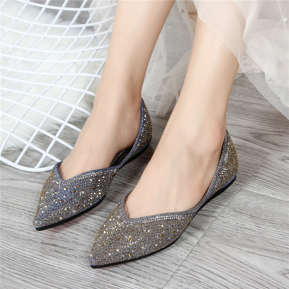 水钻尖头平底鞋2019春季新款浅口单鞋甜美淑女休闲瓢鞋舒适女鞋子