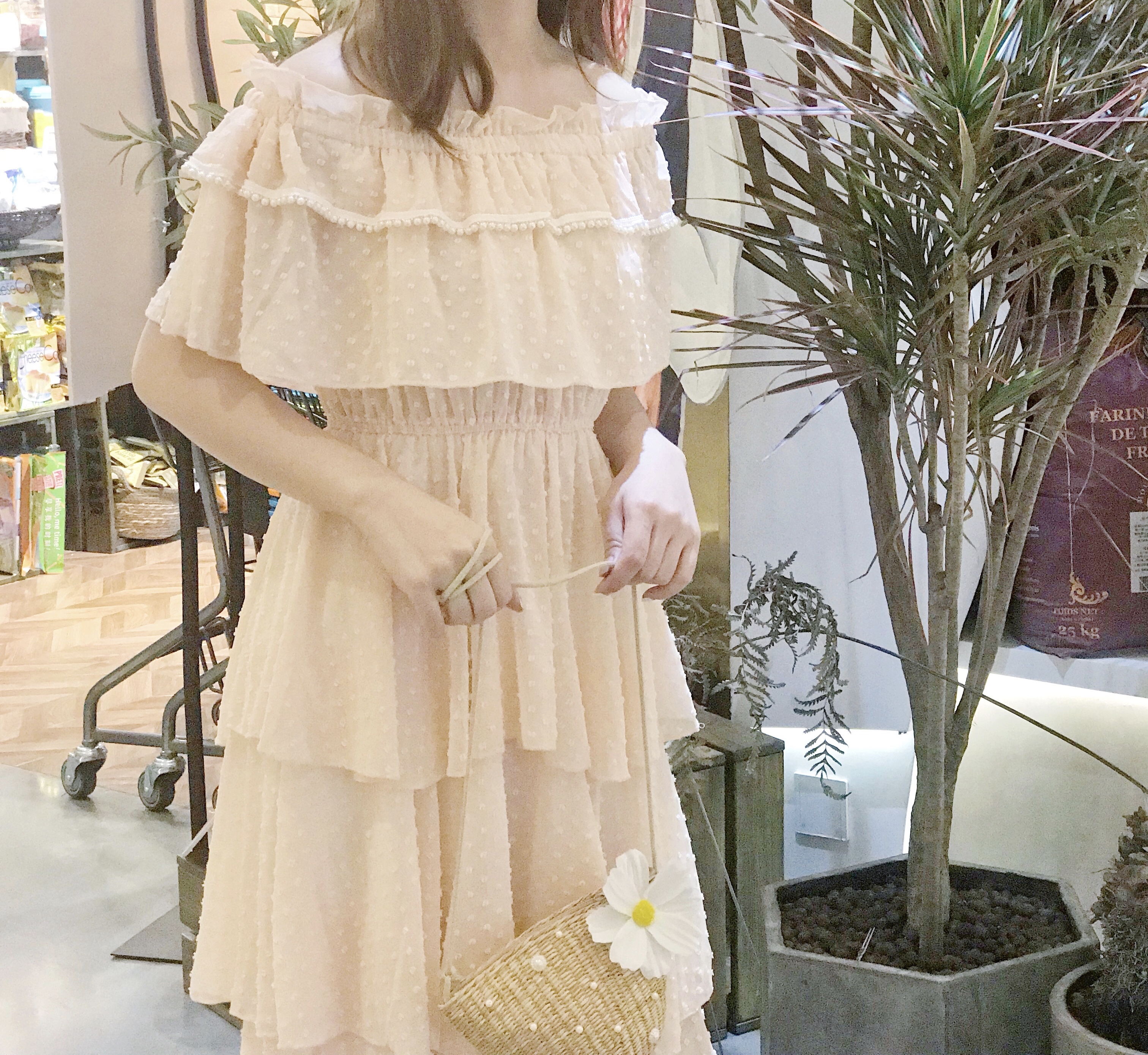 实拍2019年夏季新款韩版小清新甜美珍珠一字领蛋糕裙