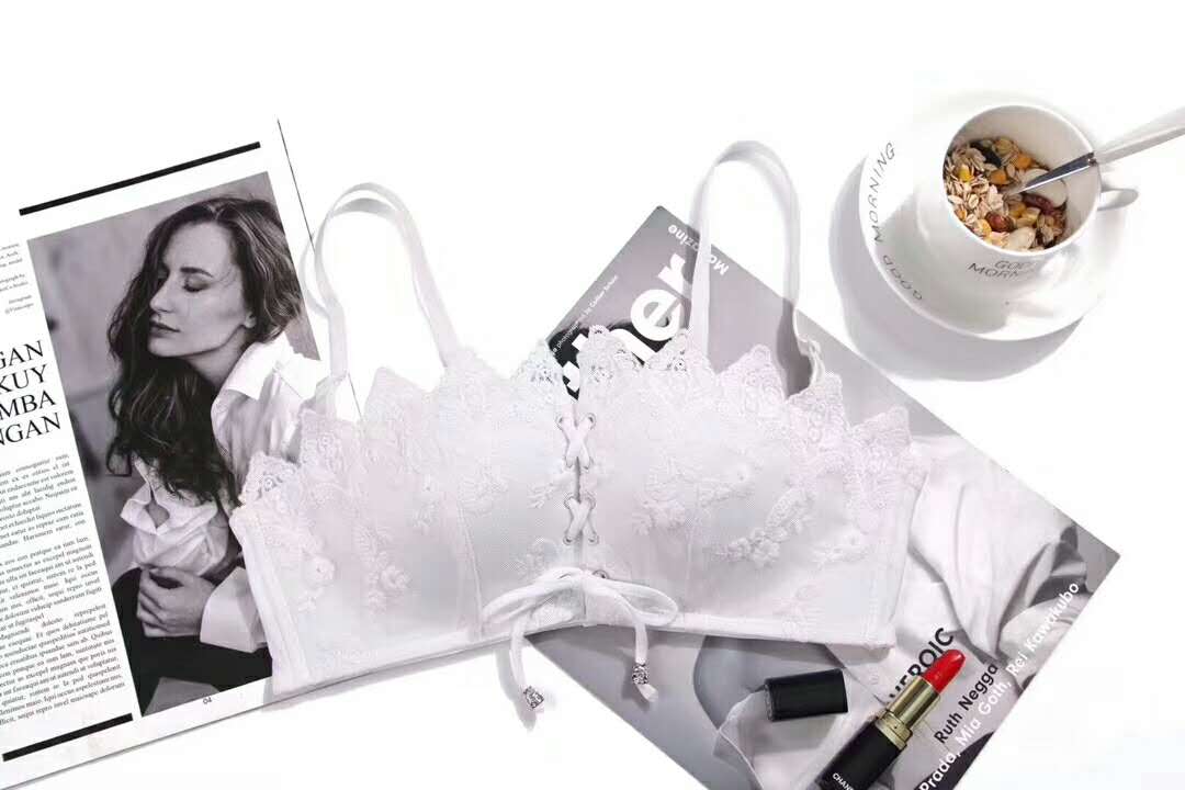 一件代发 芭芭拉蕾丝绑带无钢圈文胸罩无肩带少女聚拢内衣套装