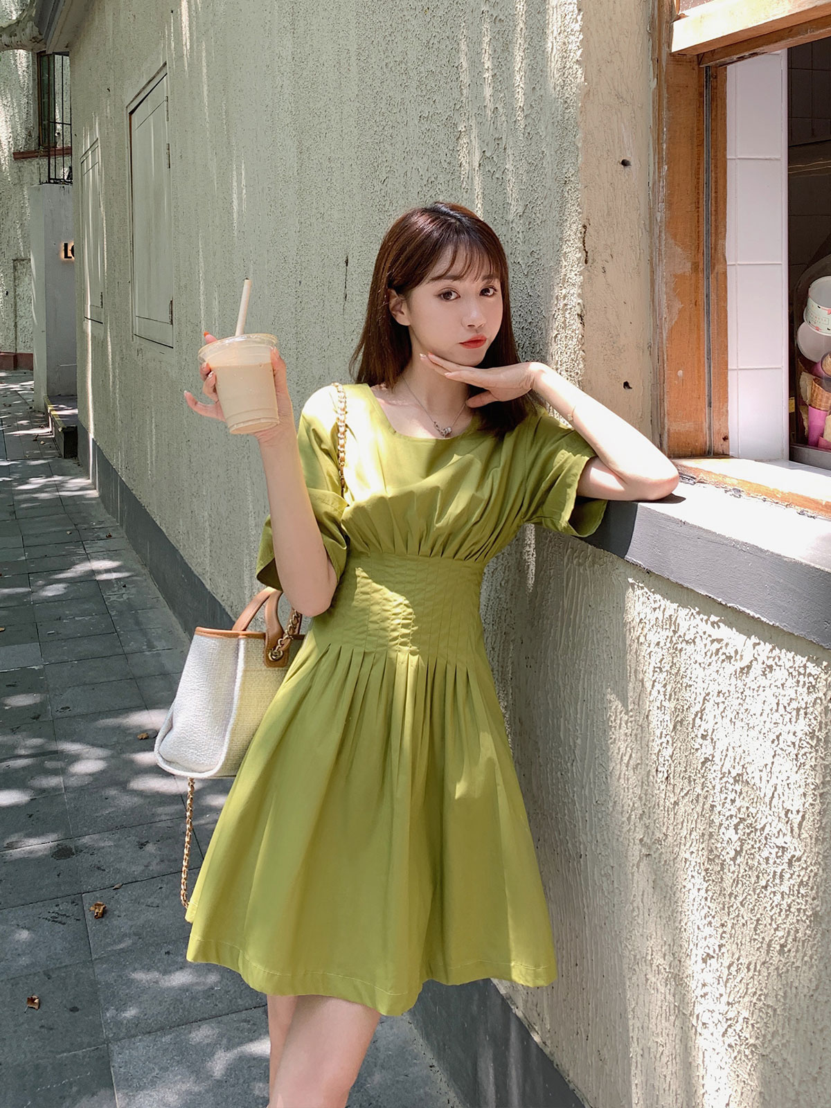 牛油果绿连衣裙女2019年流行夏天仙女超仙甜美网红小个子中长款裙