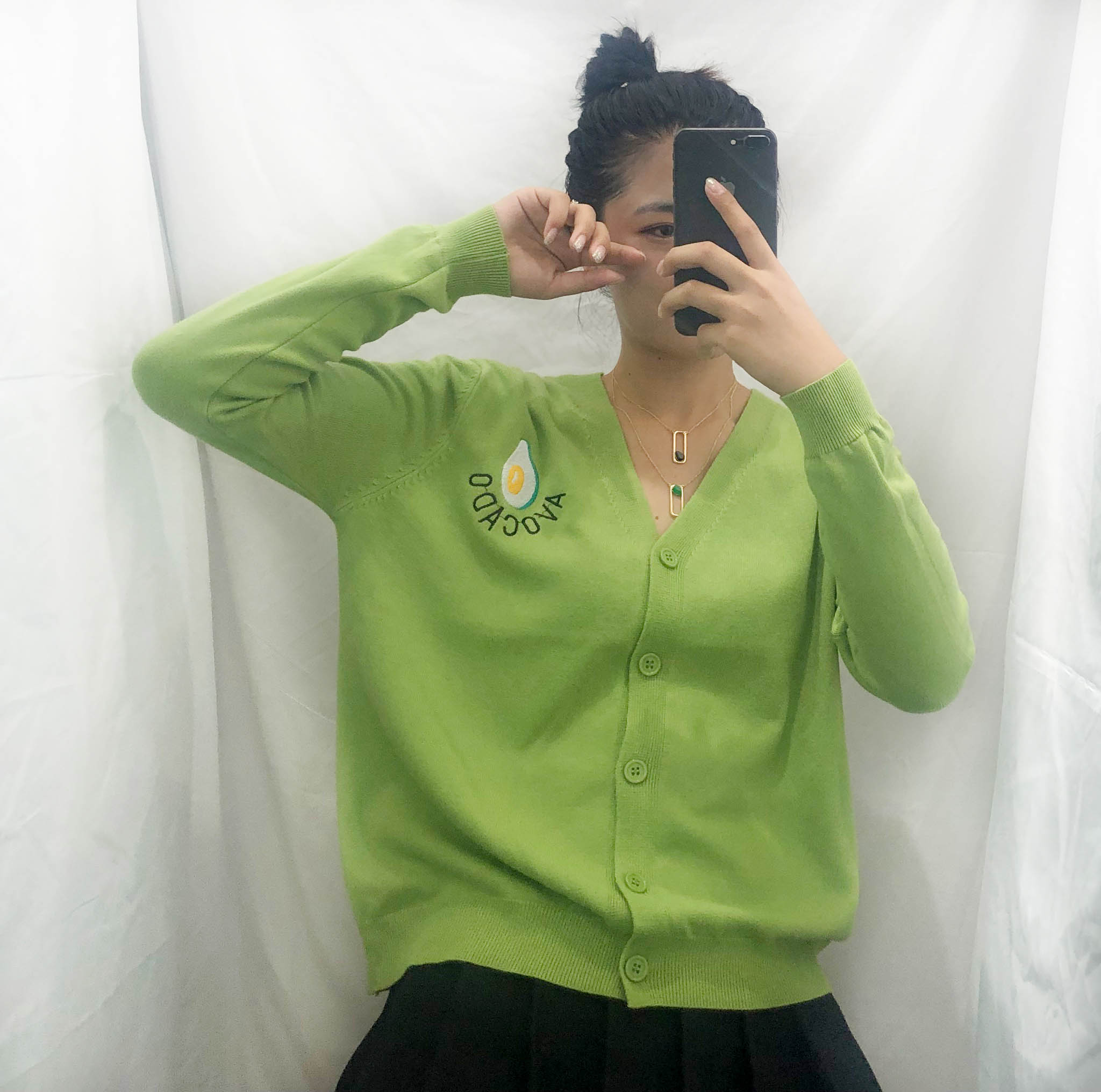 牛油果刺绣针织开衫女2019新款秋长袖宽松v领上衣毛线外套