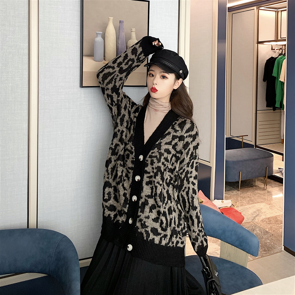 实拍实价 秋冬季复古针织豹纹开衫显瘦v领慵懒风毛衣外套上衣