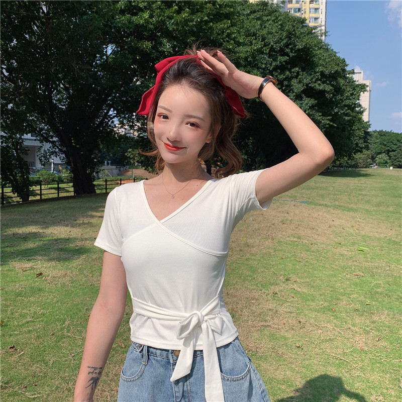 t恤女夏心机性感短款v领上衣服复古短袖女短装