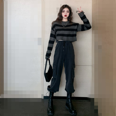 毛衣女2019秋冬新款短款条纹复古毛衣配高腰休闲bf工装裤子两件套
