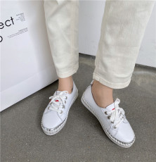 韩版真皮时尚小白鞋