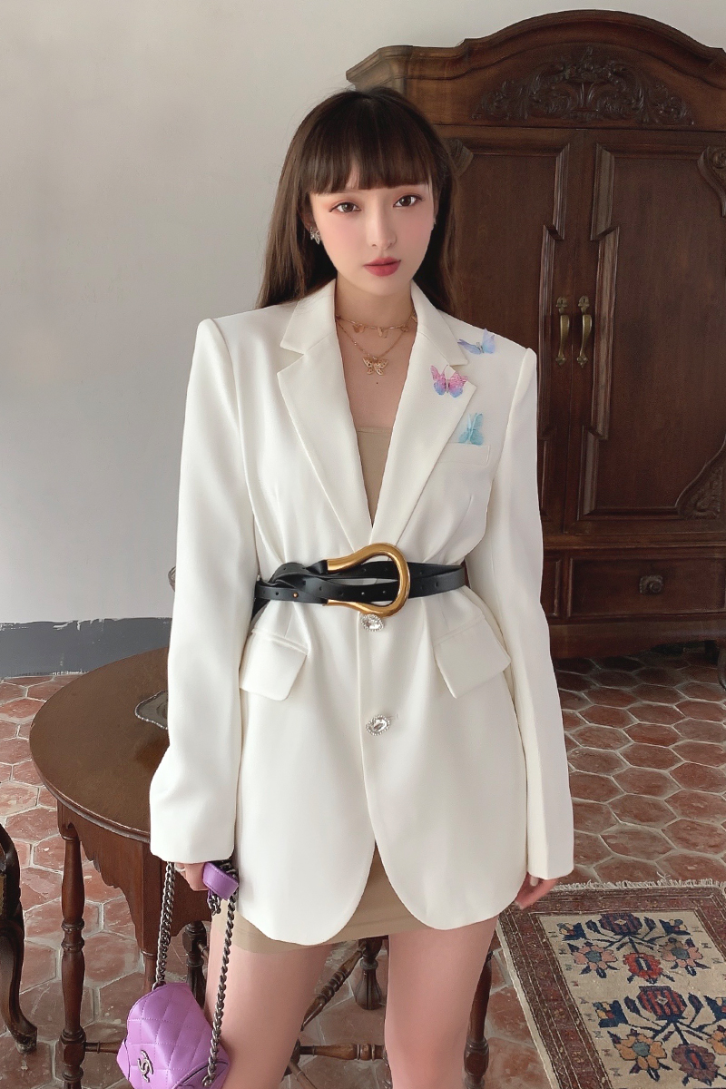 心蓝grace 白色立体蝴蝶西装女秋装设计感宽松显瘦气质中长款外套