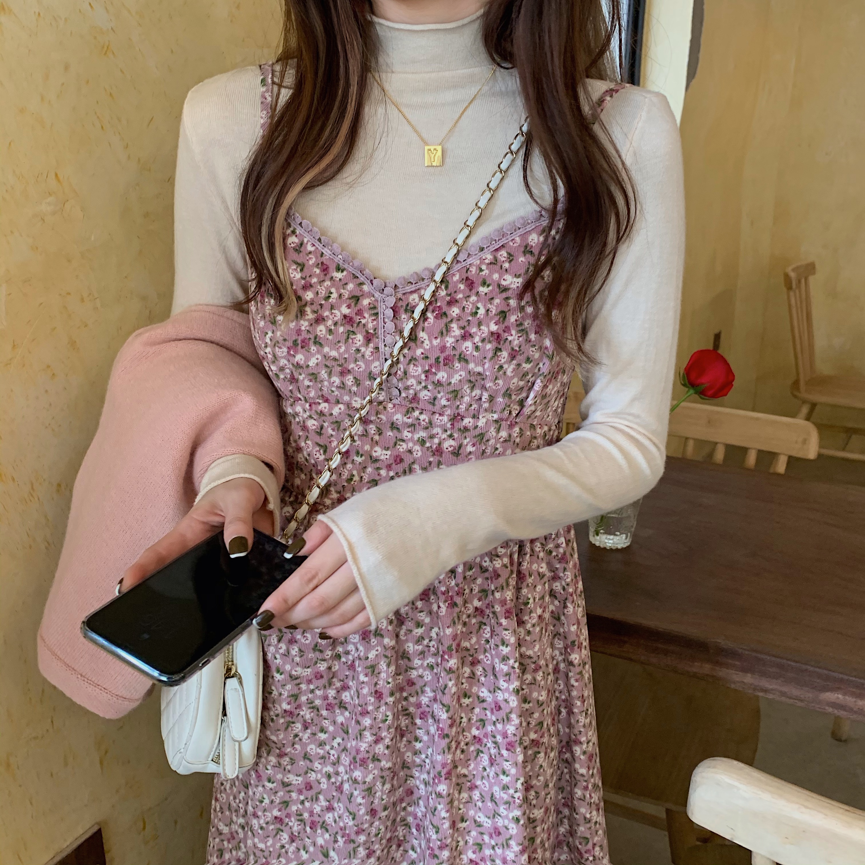 实拍实价 韩版针织毛衣灯芯绒复古花朵吊带裙半高领打底衫套装
