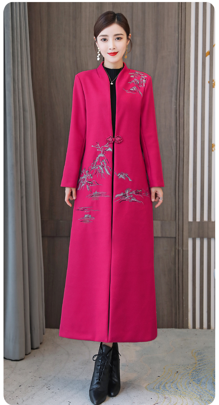 实拍女外套大码妈妈新款2020秋冬女装毛呢大衣中式国风刺绣中长款