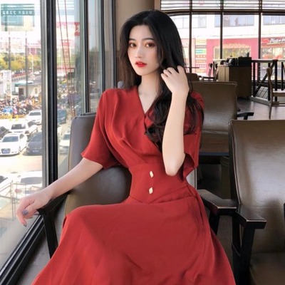 2022春款新款显瘦韩版气质收腰流行红色洋气性感长裙子