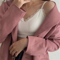 Real-shot—Korean-style student-friendly wireless anti-exposure lace strapless base top with a beautiful back design.