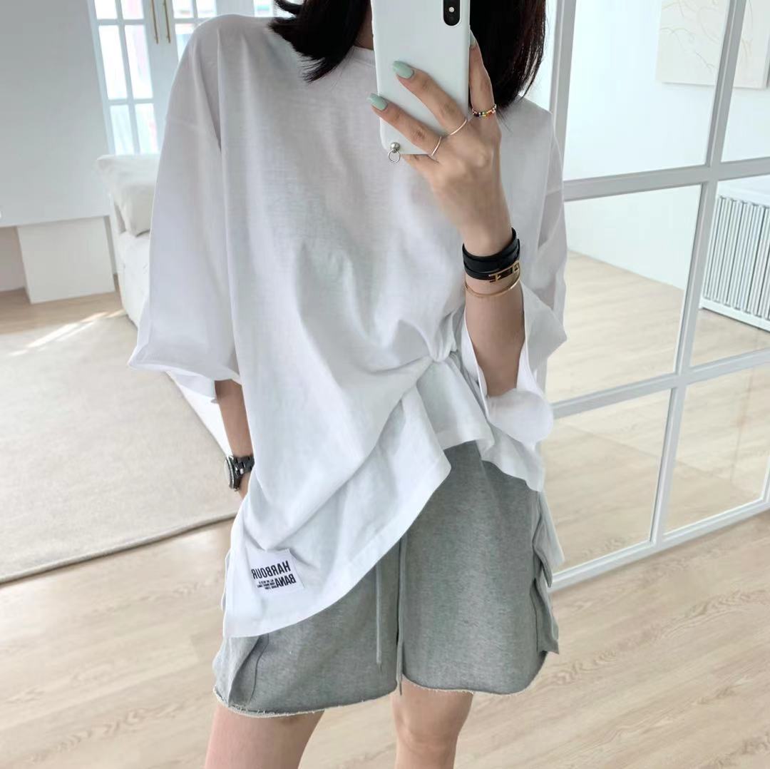 있음 선적 원본 이사회 기본 셔츠 인터넷 유명인 패션 막대기 표준 트임 루즈핏 느긋한 바람을 피우다 롱 코트 화이트 티셔츠 여성