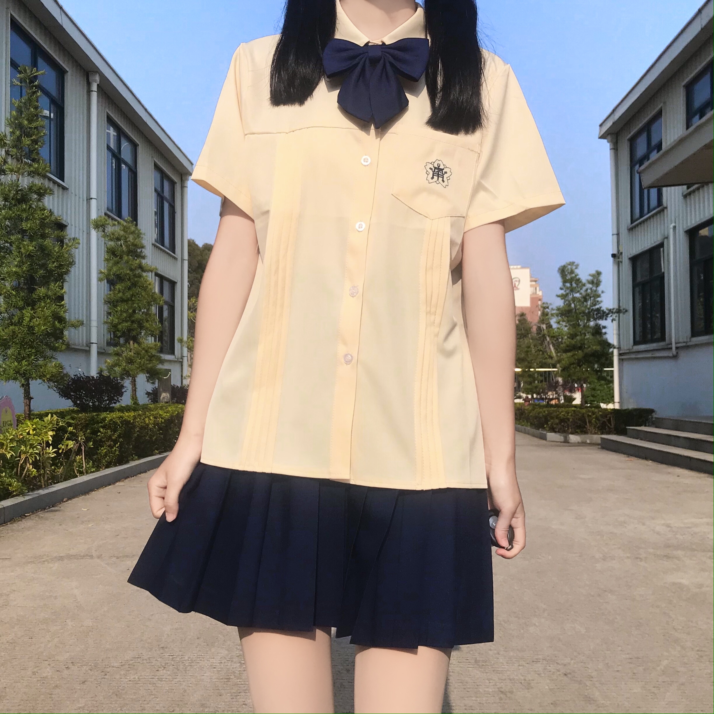 实拍现货 泰国校服毕业装奶黄色小岚中班服学校套装