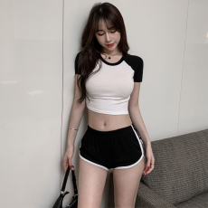 网红运动休闲套装女夏2022网红减龄瑜伽服跑步健身房短裤两件套