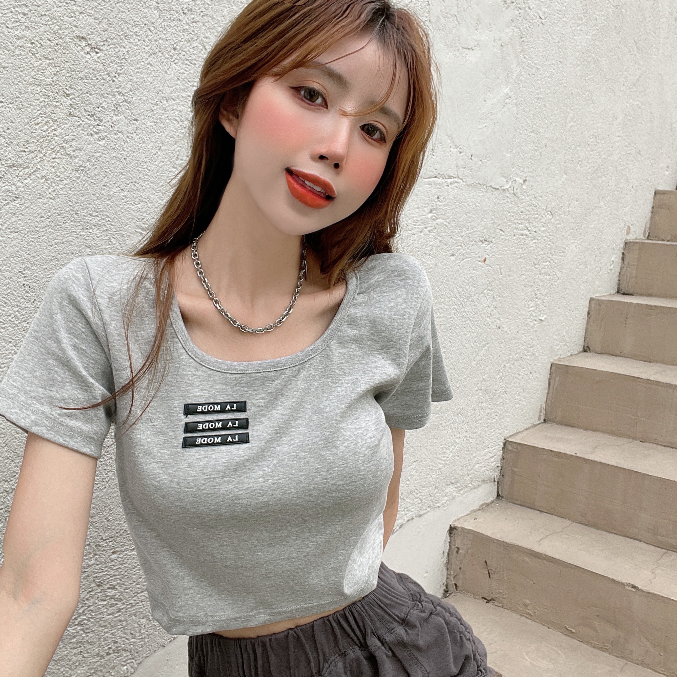 实拍实价韩版修身显瘦短款上衣夏季弹力百搭露腰短袖标签t恤女