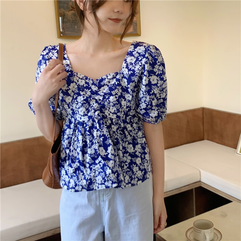 实拍实价 韩版泡泡袖褶皱设计感收腰碎花上衣荷叶边衬小衫女