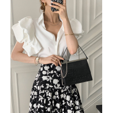 批发chic 韩国夏季法式高级感小众设计感泡泡袖翻领气质<b class='q'>衬衣</b>上衣