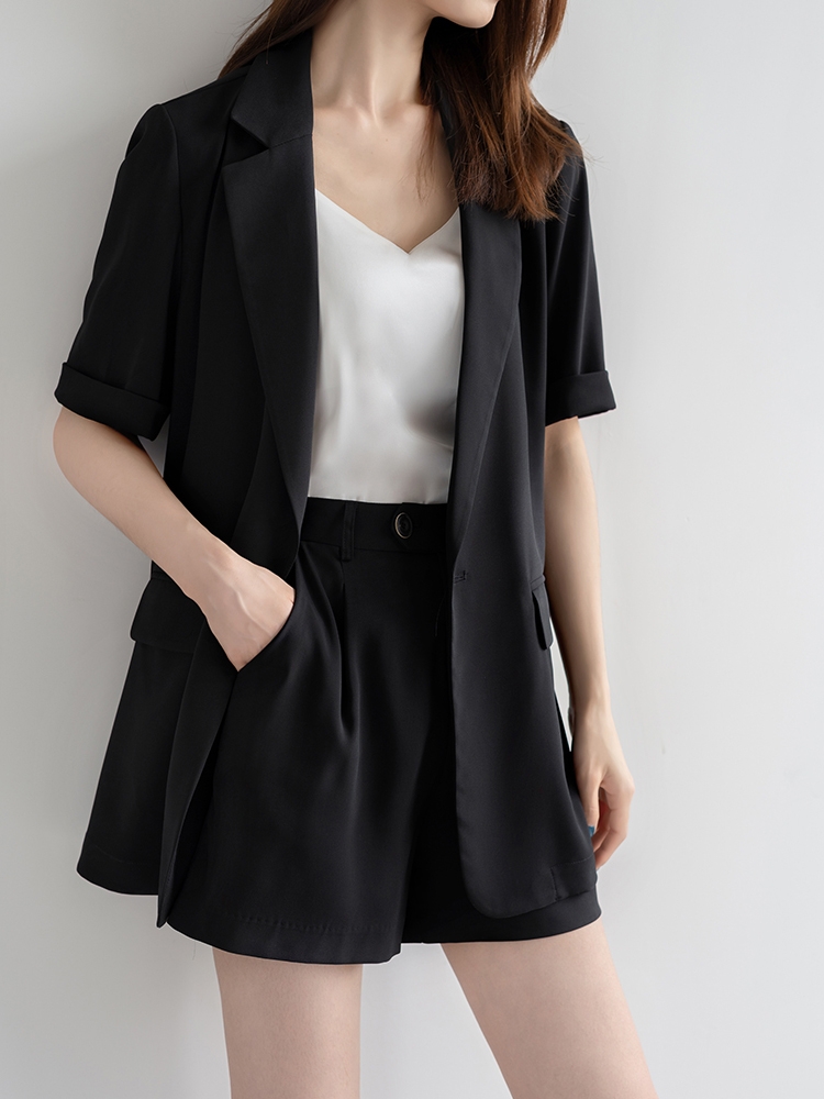 短袖小西装外套女夏季薄款休闲百搭西服短裤套装夏天2021新款上衣