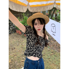 批发实拍实价 法式复古碎花泡泡袖方领吊带<b class='q'>一字领</b><b class='q'>上衣</b>