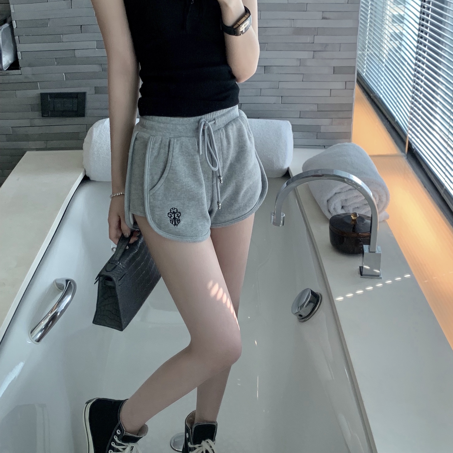 官图chicyou2021夏季新款休闲运动短裤抽绳松紧高腰显瘦心机裤女