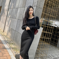 2021秋冬季新款韩版加厚长款毛衣女修身圆领打底衫过膝针织连衣裙