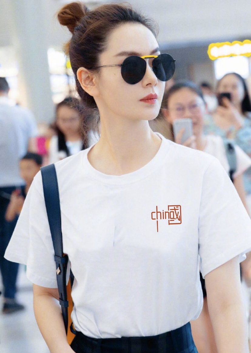 现货~明星刺绣个性国潮t恤女短袖纯棉宽松上衣情侣男女闺蜜初秋