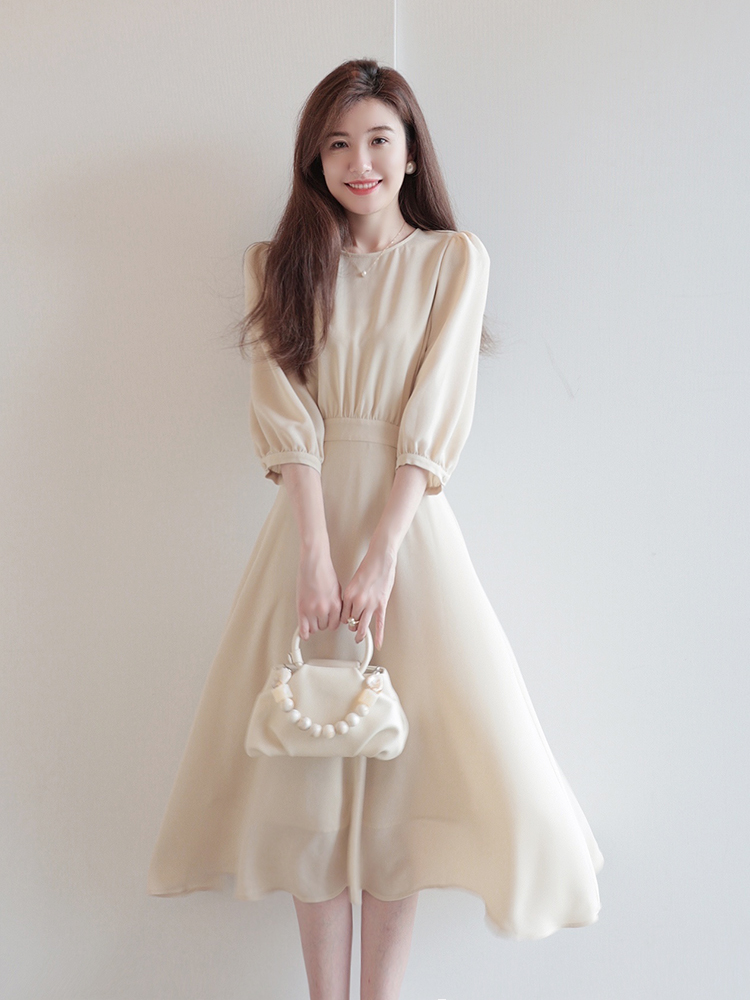 umooie 饱和度非常对的气质米杏 th线高d剪裁 版 修身连衣裙