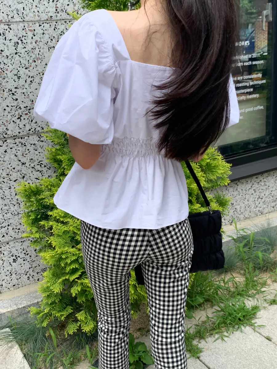 여성 퍼프소매 V넥 블라우스 상세 이미지 65