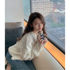 笨笨家毛衣女春秋薄款2021早秋新款复古日系慵懒风今年流行的针织