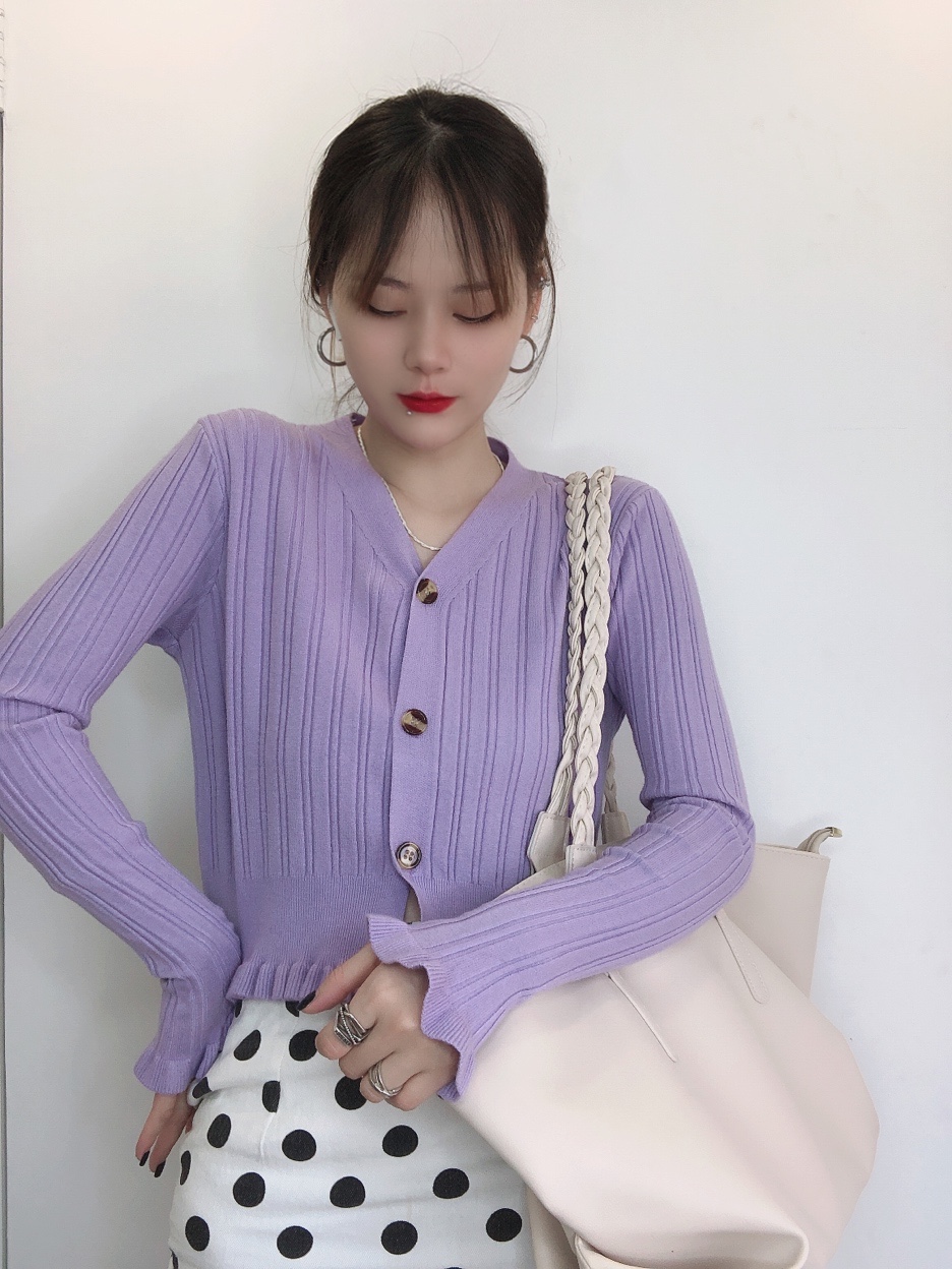 紫色开衫搭配图图片