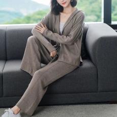 春秋休闲时尚套装女2021年新款大码宽松显瘦减龄妈妈阔腿裤两件套