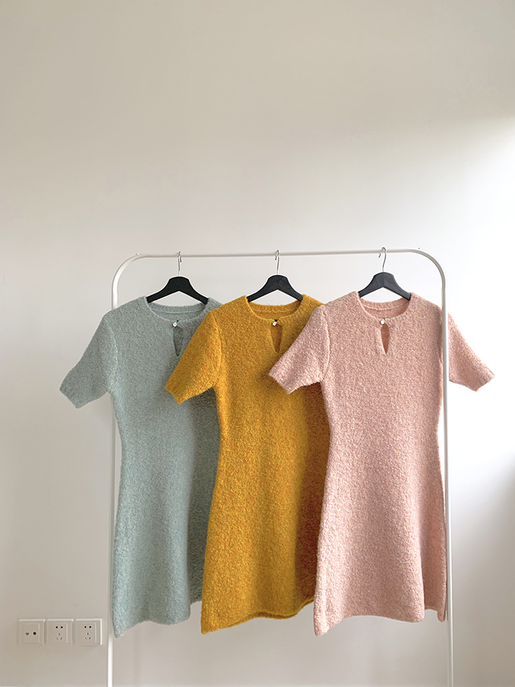 胡斑toohot1212/3色温柔复古毛线连衣裙_壹品工厂店ypwpc2212 - 货