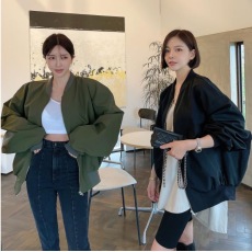 批发已出货   <b class='q'>韩国</b>ins 复古工装夹克衫风衣外套女立领宽松棒球服
