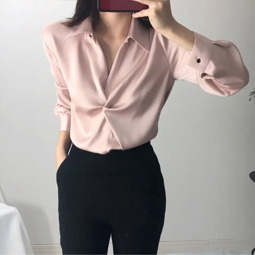 한국식 치크 뒤집어진 칼라 디자인 감각적인 티셔츠 상세 이미지 1
