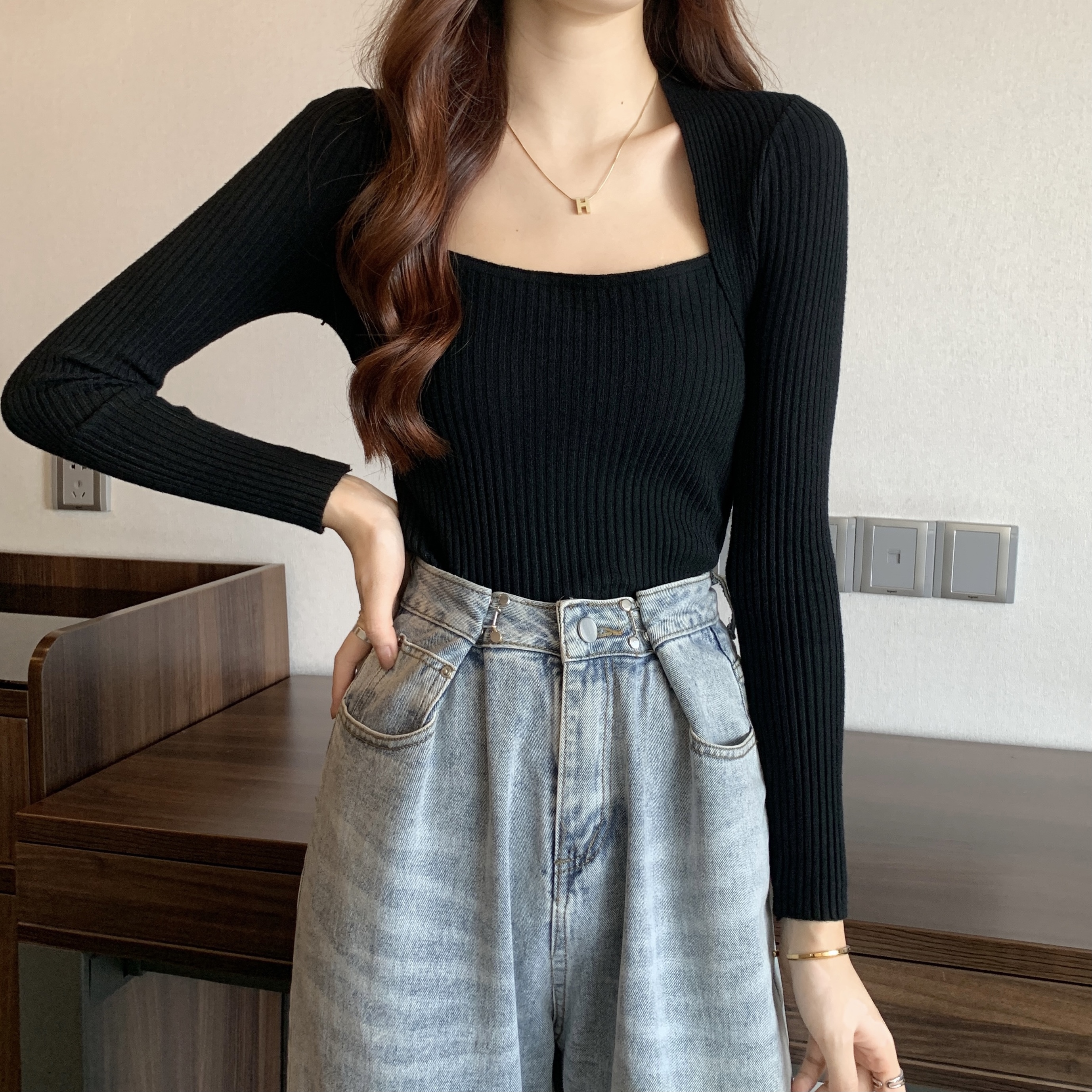 实拍大码低领打底衫女洋气内搭小心机锁骨方领上衣设计感针织毛衣