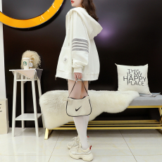 批发依恋分店官图6535鱼鳞秋冬2021新款字母印花薄款外套女