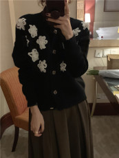 实拍实价 韩版法式复古高端花朵毛衣开衫外套 现货