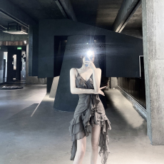 批发干枯玫瑰新款设计感小众高级感天丝荷叶边暗黑<b class='q'>连衣裙</b>