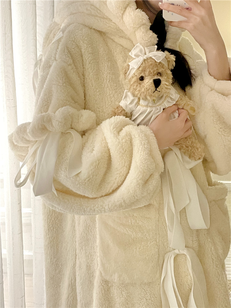 实拍实价新款ins超火少女兔耳朵清纯白睡袍家居服