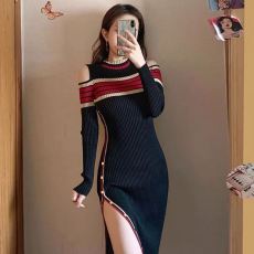 批发高级感针织<b class='q'>连衣裙</b>女秋冬新款法式气质开叉显瘦内搭修身长款<b class='q'>打底裙</b>