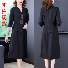 批发真丝香云纱<b class='q'>连衣裙</b>女早春新款桑蚕丝职业装中长款杭州品牌大码