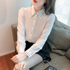 批发大量缎面衬衫女长袖2026春<b class='q'>秋</b>设计感小众撞色打底雪纺衫上衣