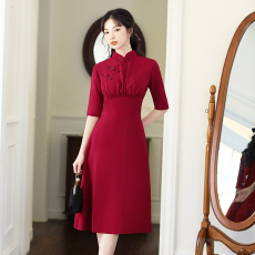 广州批发2022现货新款中国风少女礼服红色改良旗袍敬酒新娘订婚气质连衣裙