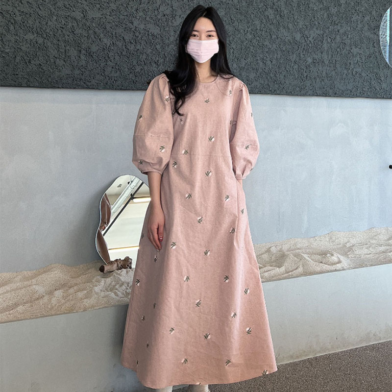 있음 선적 한국 chic 가을 새로운 달콤함 라운드 넥 작은 데이지 자수 7부 소매 여성 드레스