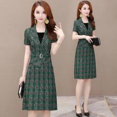 批发2025<b class='q'>夏</b>季新款西装领格子连衣裙女中长款成熟风短袖气质假两件裙子