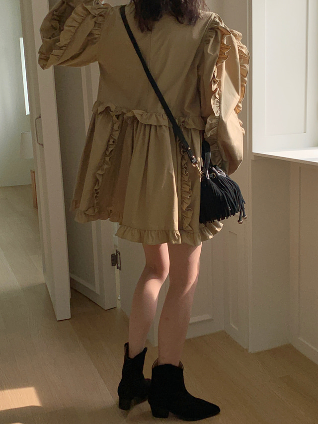 木耳边拼接宽松高腰泡泡袖小个子娃娃连衣裙_ishow—爱秀55axf1552