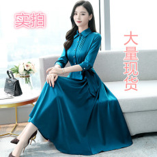 批发实拍2026春夏新款醋酸缎面七分袖贵妇<b class='q'>连衣裙</b>修身时尚中长裙