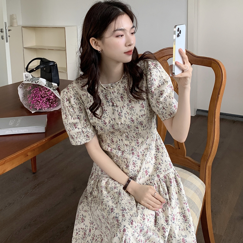 실사 프랑스식 부드러운 작은 대중 디자인 광택 실 망사 꽃무늬 반팔 Chic 허리 수축 드레스