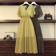 批发实拍 大码2026新款<b class='q'>碎花</b>雪纺过膝v领短袖连衣裙温柔超仙系连衣裙